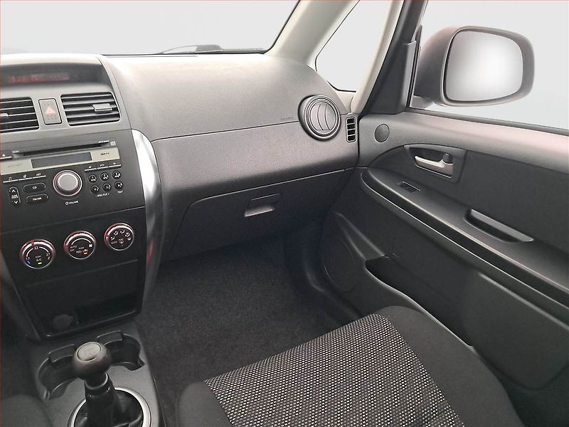 Suzuki SX4 (2008) 1.6 VVT, Serv.kniha, po STK - fotka 8 z 16