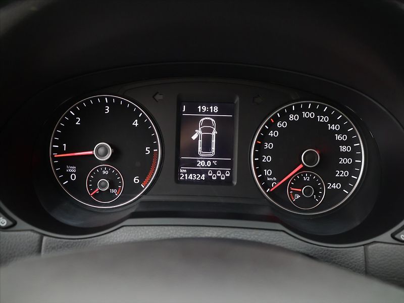 Seat Alhambra 2,0 TDI 103 kW 4DRIVE Panorama - fotka 19 z 38