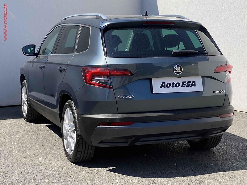 Škoda Karoq (2018) 1.0 TSi, Style, LED, kamera - fotka 6 z 18