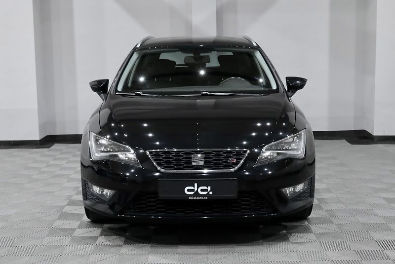 Seat Leon ST 1.4 TSI 92 kW FR - fotka 3 z 35