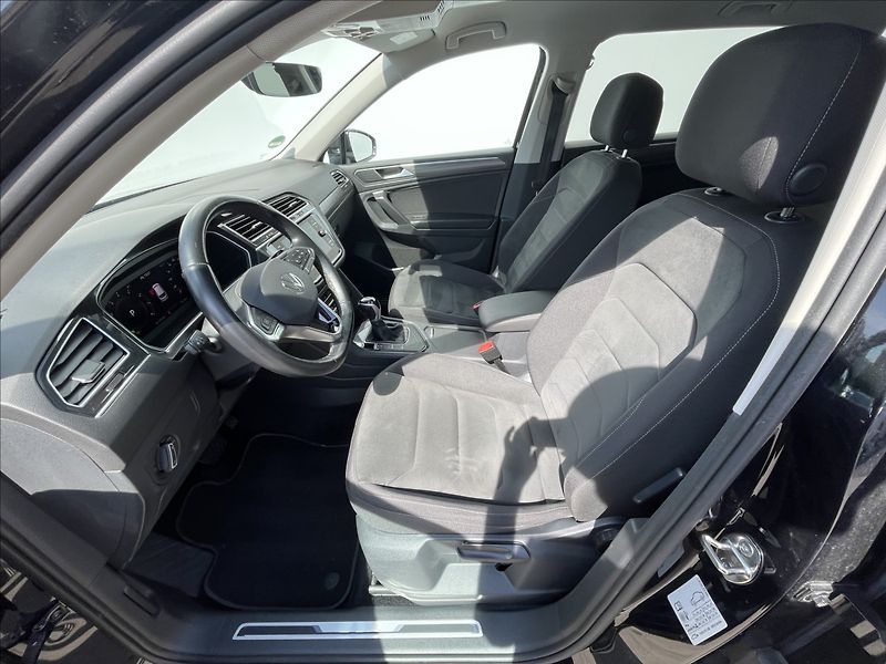 Volkswagen Tiguan Allspace 1,5 TSI DSG Elegance NAVI+ACC - fotka 4 z 22