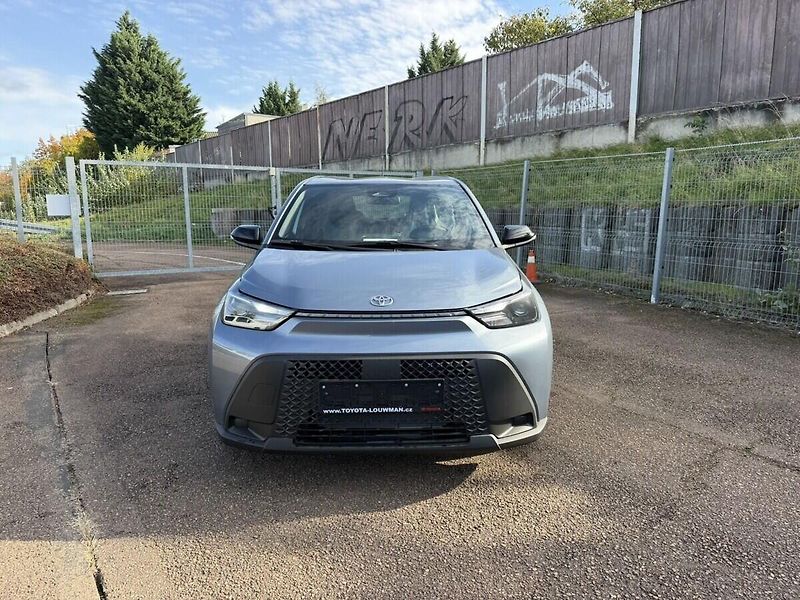 Toyota Aygo 1.5. Hybrid Active - akční cen - fotka 6 z 9