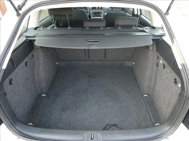 Škoda Octavia 1,6 TDI Greenline, po servise - fotka 18 z 50