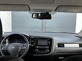Mitsubishi Outlander 2,0 150PS  Intense A/T 4x4 - náhled 29