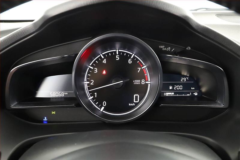 Mazda 3 (2017) 2.0 Skyactiv-G, Serv.kniha - fotka 8 z 15