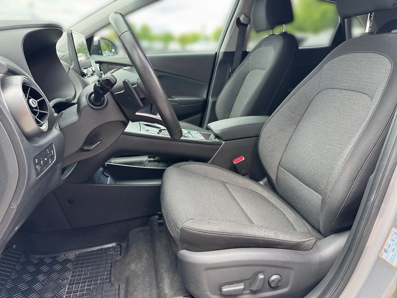 Hyundai Kona (2024) STYLE BEV 64kWh 150kW CZ DPH - fotka 7 z 11
