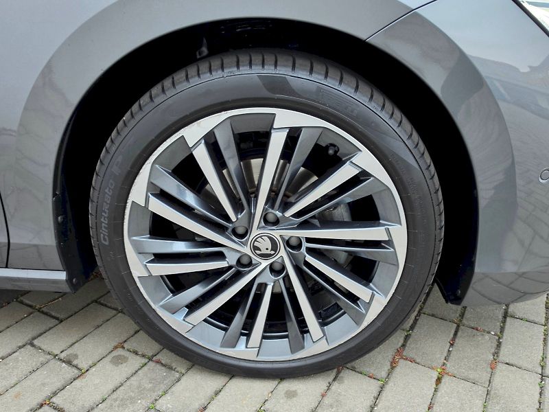 Škoda Superb (2025) COMBI 2,0TDI 110KW DSG L&K - fotka 33 z 35