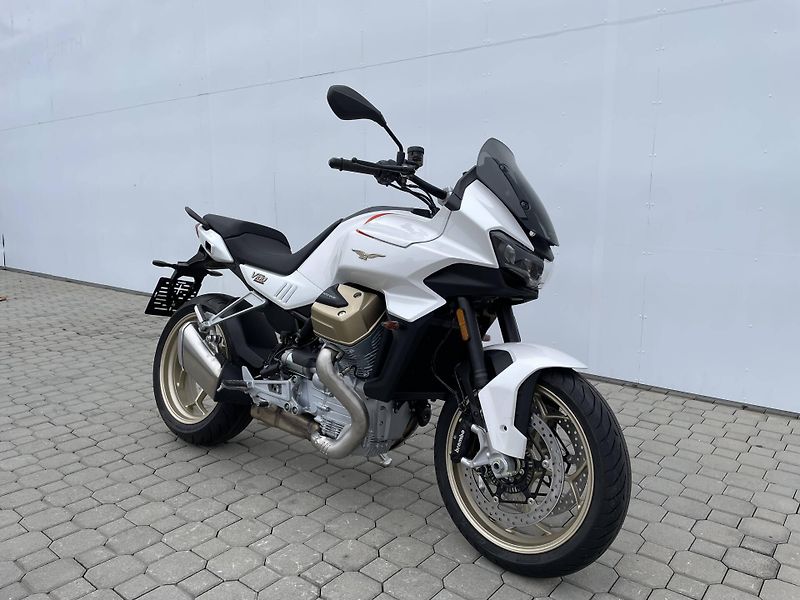 Moto Guzzi (2023) V100 Mandello - fotografie inzerátu