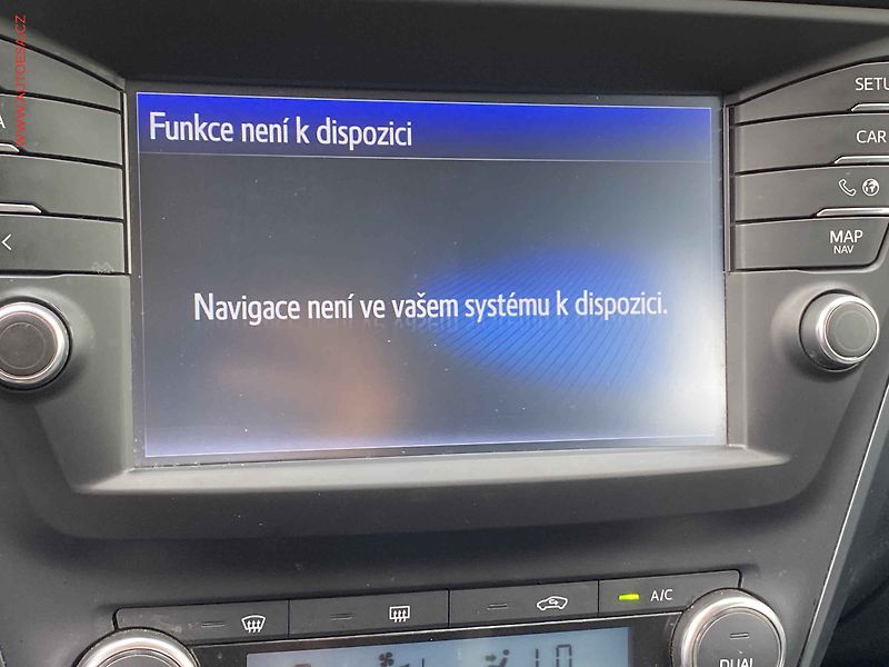 Toyota Avensis (2018) 2.0D-4D, ČR, Výhřev sed. - fotka 16 z 18