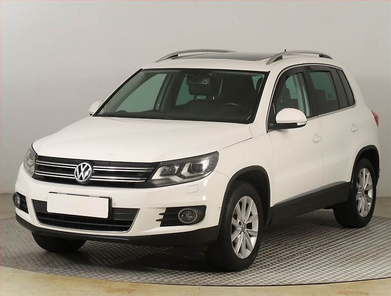 Volkswagen Tiguan (2012) 2.0 TSI, 4X4, Automat, Kůže - fotka 2 z 21