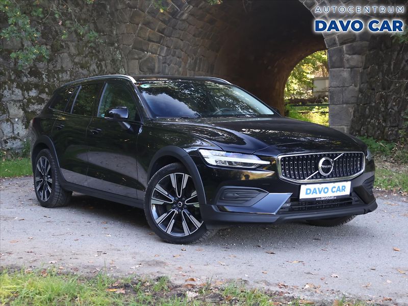 Volvo V60 2,0 B4 AWD Cross Country DPH - fotografie inzerátu