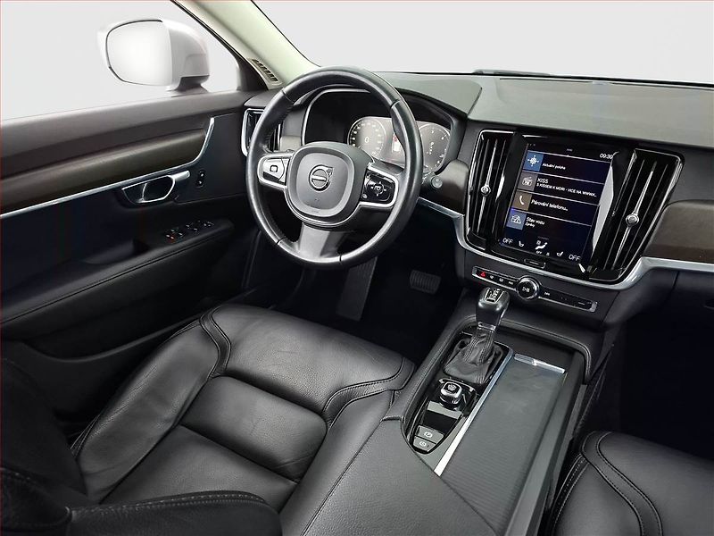 Volvo V90 (2017) Cross Country - fotka 7 z 23