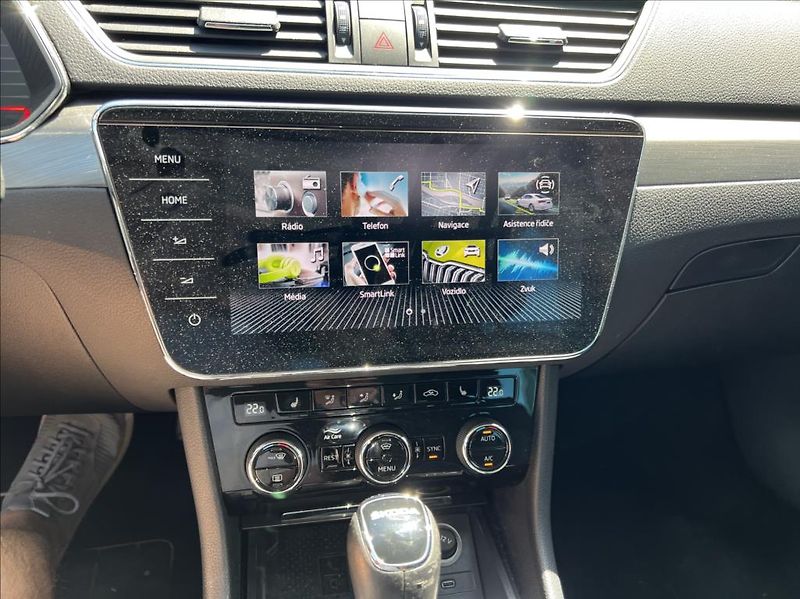 Škoda Superb 2,0 TDi DSG STYLE záruka - fotka 15 z 17