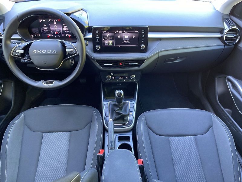 Škoda Fabia (2025) 1.0 TSI 85kW Top Selection - fotka 5 z 34