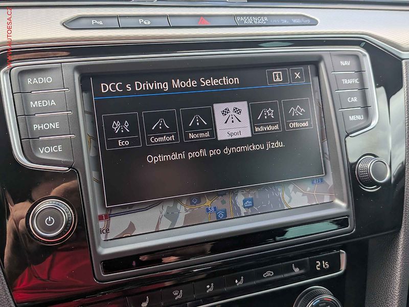 Volkswagen Passat (2017) 2.0TDi 4x4, 2.maj,ČR - fotka 17 z 21