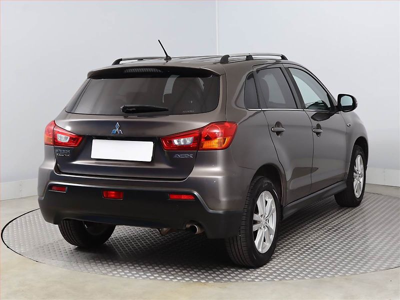 Mitsubishi ASX (2013) 1.8 DI-D MIVEC, 4X4, Tempomat - fotka 5 z 16