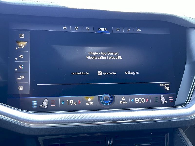 Volkswagen Touareg (2023) R-Line 3.0 TDI 210 kW V6 4Moti - fotka 17 z 35