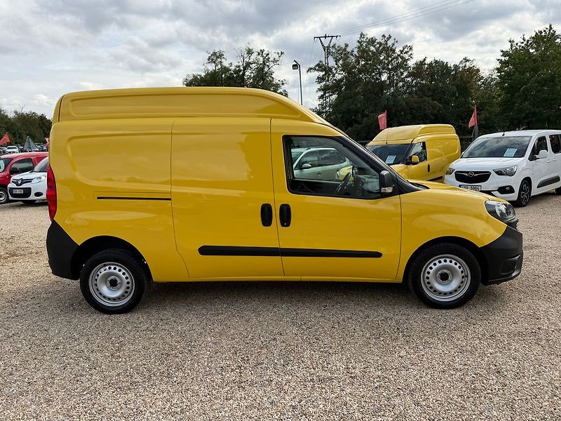 Fiat Dobló 1.6mJTD 77kW*ZADÁNO* - fotka 10 z 22