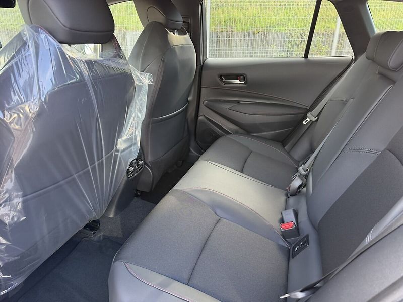 Toyota Corolla TS 1.8 Hybrid GR SPORT - akční - fotka 7 z 7