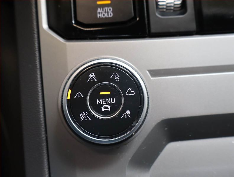 Volkswagen Touareg (2019) 3.0 TDI - fotka 24 z 24