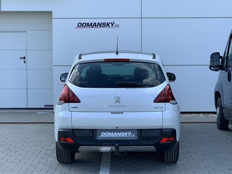 Peugeot 3008 ALLURE+ 1,6 BlueHDi 88kW - fotka 12 z 24