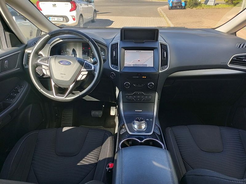 Ford S-MAX (2020) 2.0 TDCi - fotka 13 z 14