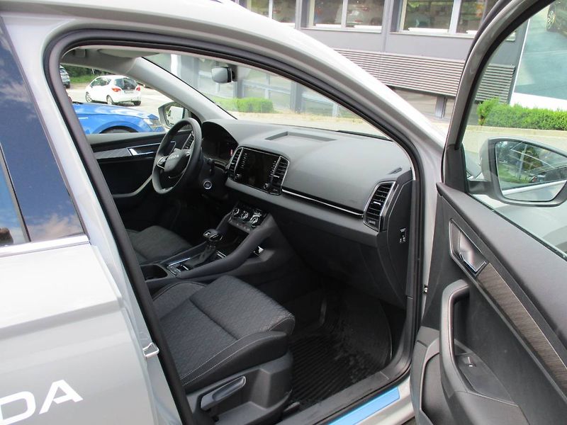 Škoda Karoq Top Selection 1,5 TSI/110 kW D - fotka 13 z 18