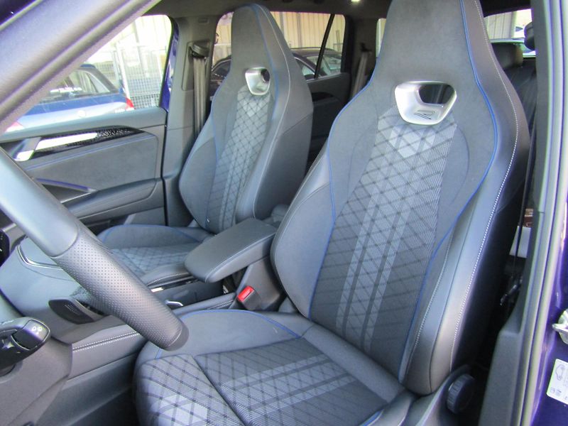 Volkswagen Tayron (2025) R-Line 2,0 TDI 142 kW 4MOT R-L - fotka 16 z 26