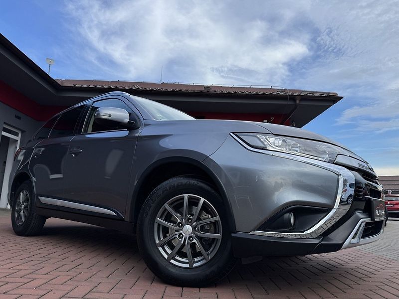 Mitsubishi Outlander (2019) 2.0i Mivec Navi Kamera - fotka 50 z 50