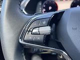 Škoda Superb 2,0 TDI DSG Premium Edition - náhled 29