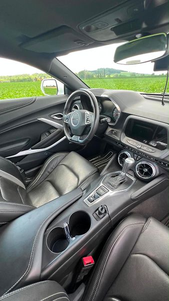 Chevrolet Camaro (2017) 6,2 V8 Nové v ČR 1maj. odp.DPH - fotka 20 z 31