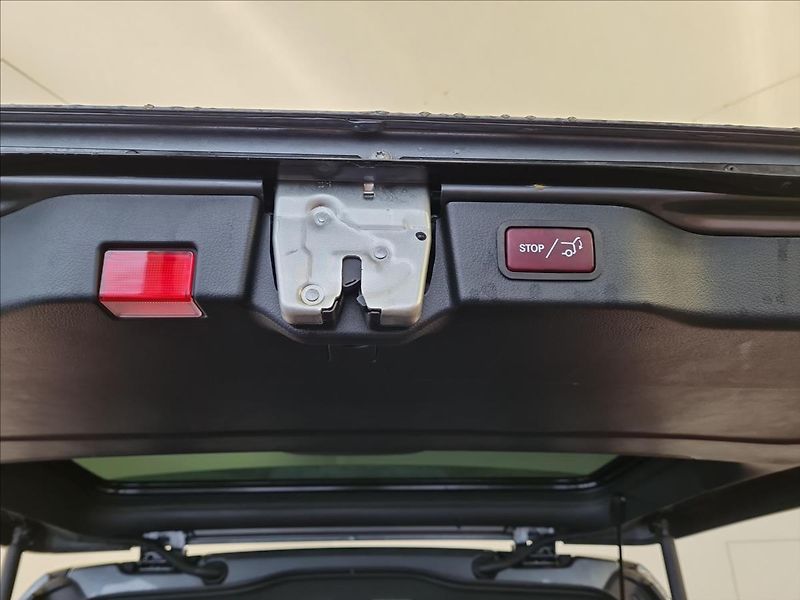 Mercedes-Benz Třídy V 300 d AVANTGARDE AIRMATIC - fotka 24 z 25