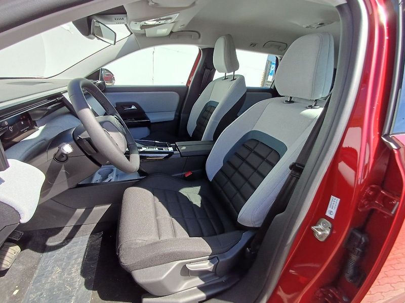 Citroën C5 Aircross YOU Hybrid 145k Automatic - fotka 10 z 28