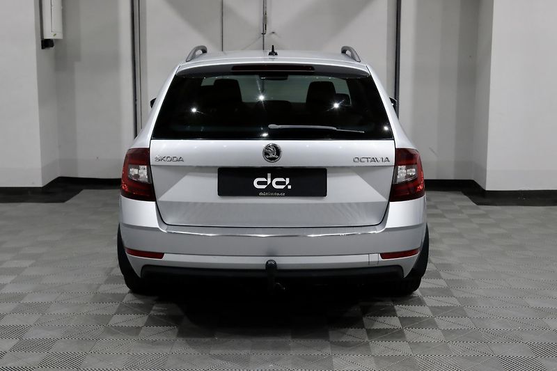 Škoda Octavia 3 FL Combi 1.8 TSI 132 kW DSG - fotka 7 z 38