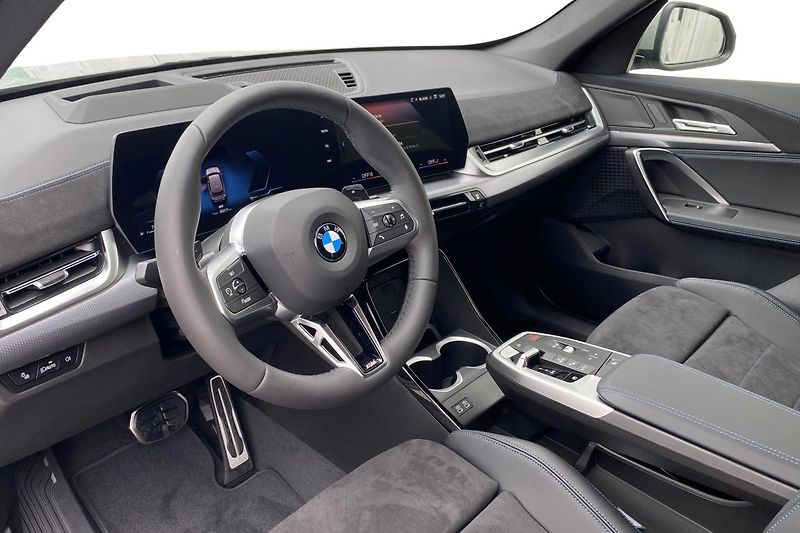 BMW X1 xDrive23i - fotka 6 z 10