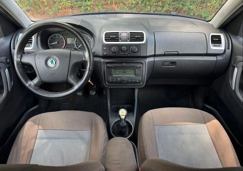 Škoda Roomster (2008) 1.4 / 63kW - fotka 12 z 16