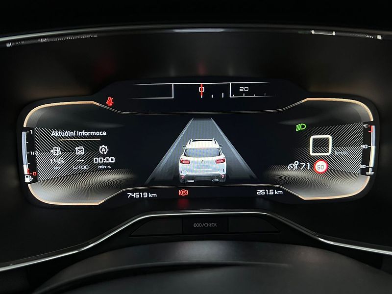 Citroën C5 Aircross (2019) 1.2 PureTech 96kW SHINE - fotka 29 z 49