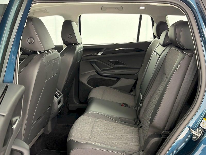 Volkswagen Tayron (2025) Life 1.5 TSI 110kW DSG - fotka 8 z 35