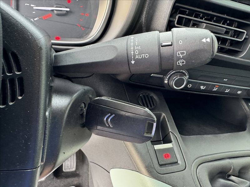 Citroën Berlingo 1,5 BlueHDi tažné DPH 1.maj ČR - fotka 29 z 50