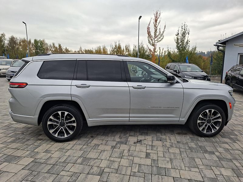 Jeep Grand Cherokee (2021) 3,6LV6 4X4 LONG OVERLAND 6míst - fotka 8 z 36