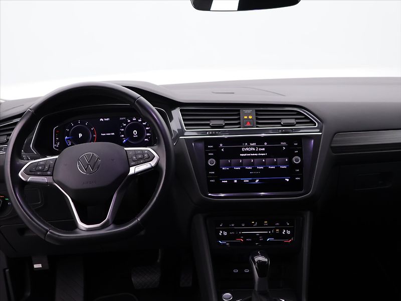 Volkswagen Tiguan 1,5 TSI EVO 110kW DSG Elegance - fotka 19 z 26
