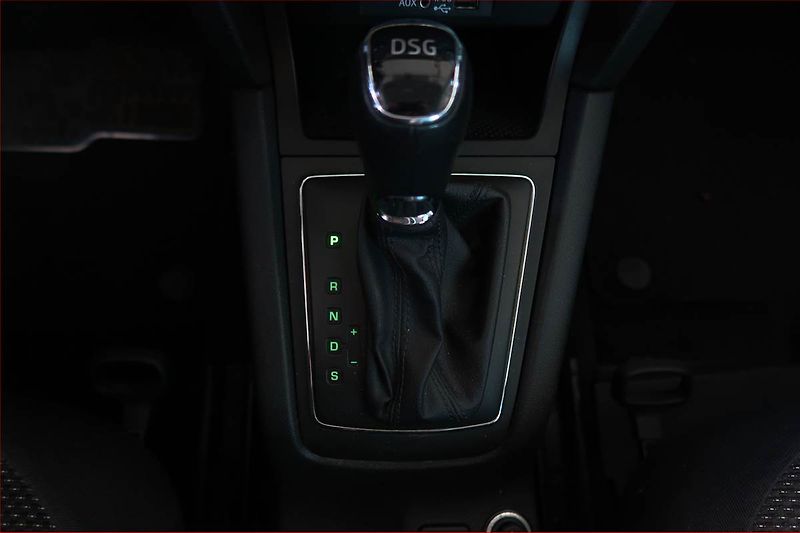 Škoda Yeti (2016) 1.2 TSI, Automat, Bi-Xenony - fotka 13 z 17