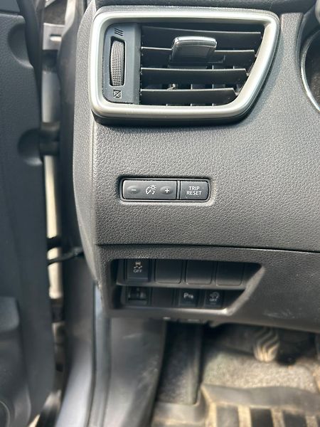 Nissan X-Trail (2015) III.ACENTA dCi 130 4×4 - fotka 11 z 19