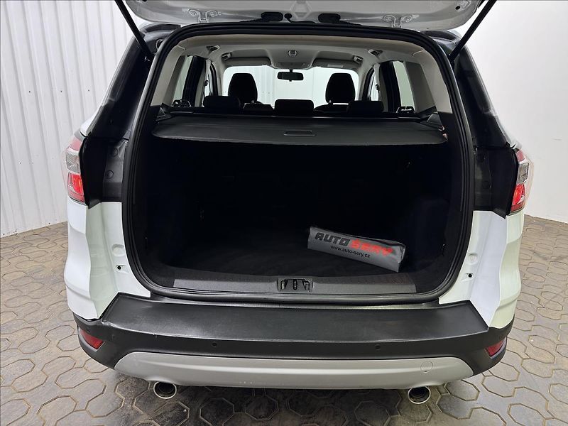 Ford Kuga 1.5EB 110kW TITANIUM 2XALU - fotka 28 z 36