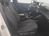 Peugeot 2008 (2023) Allure 1.2 PureTech - náhled 9
