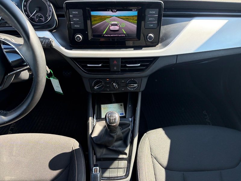 Škoda Scala (2022) AMBITION 1.0TSI 70kW CZ DPH - fotka 10 z 11