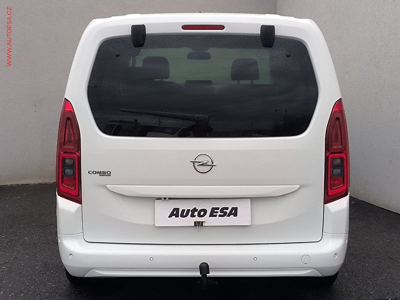 Opel Combo (2020) 1.5CDTi MAXi, LIFE, navi - fotka 5 z 22
