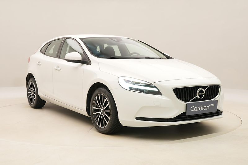 Volvo V40 T2 MOMENTUM AUT  - fotka 14 z 39