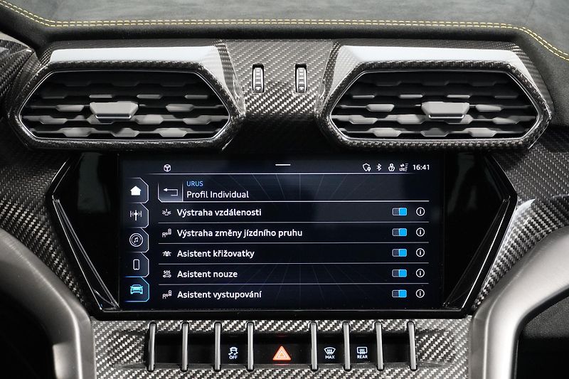 Lamborghini Urus Performante, Akrapovič - fotka 40 z 41