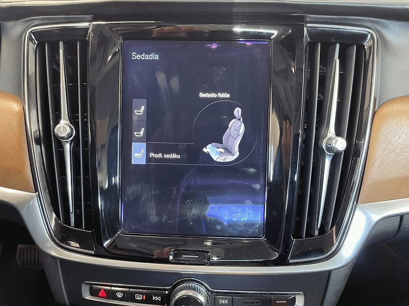 Volvo V90 (2016) 2.0 T5,187kW,Inscription,DPH - fotka 25 z 51